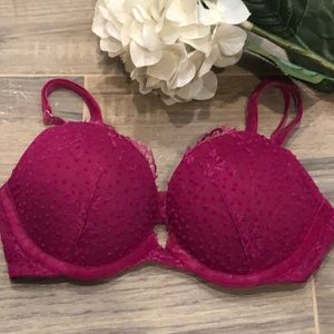 Victoria’s Secret bra 32C